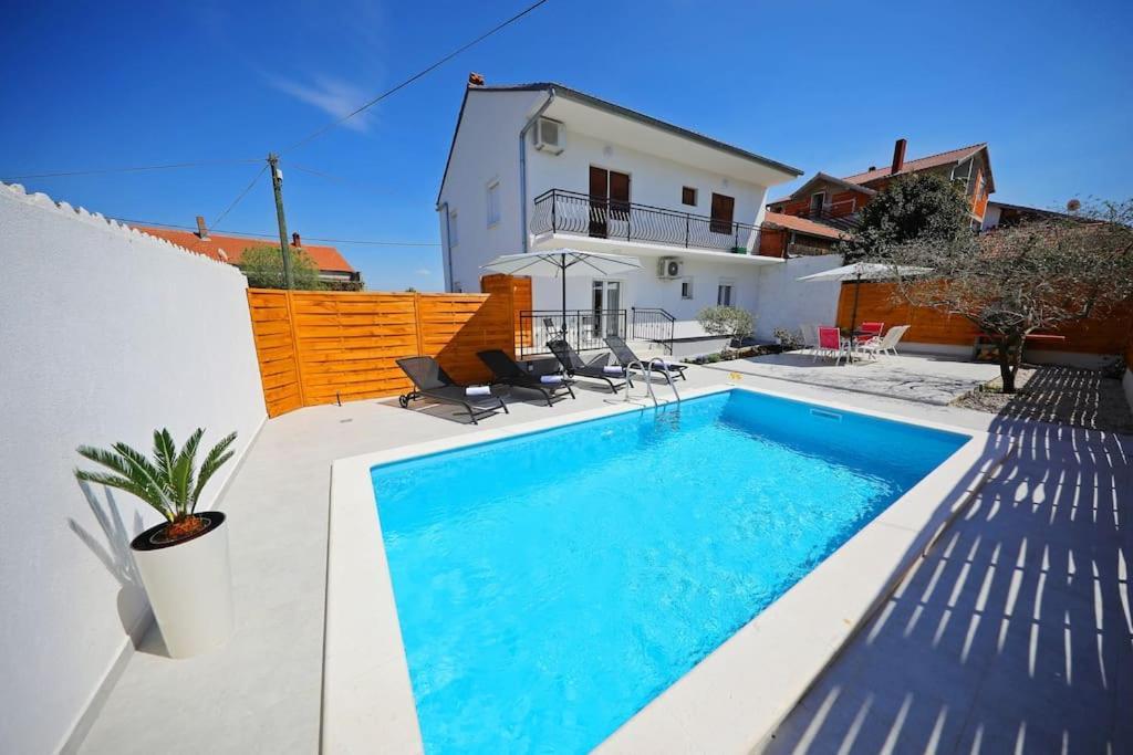 Luxury Apartment Petra With Private Pool Задар Экстерьер фото